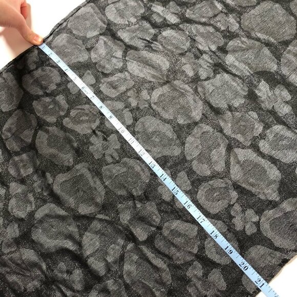 infinity Circle Grey Silver Shimmer Sparkle Leopard Cheetah Flower Light Scarf - Picture 9 of 11